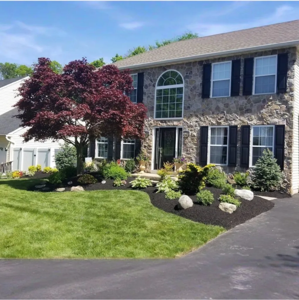 Professional lawn and garden maintenance in New Hope PA