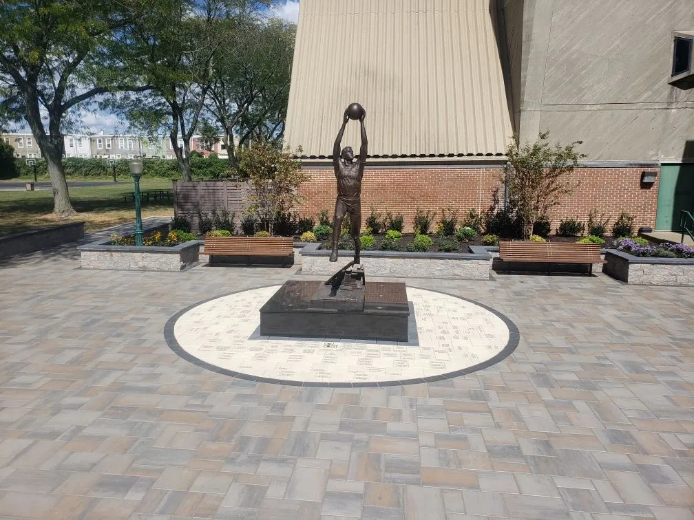 Commercial paver plaza